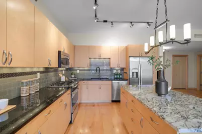 215 10th Avenue S #727, Minneapolis, MN 55415 - Photo 9