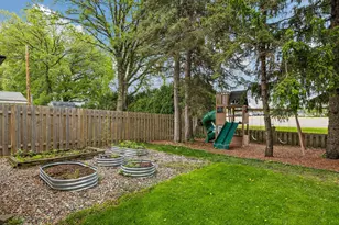1249 Pinewood Ct, Woodbury, MN 55125 - Photo 27