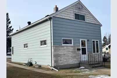 1204 2nd Street W, Eveleth, MN 55734 - Photo 1