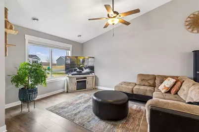 555 Western Avenue, Green Isle, MN 55338 - Photo 5