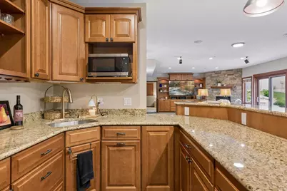 6815 Ruby Lane, Chanhassen, MN 55317 - Photo 31