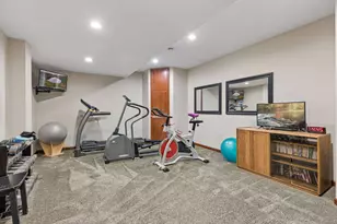 6815 Ruby Ln, Chanhassen, MN 55317 - Photo 29