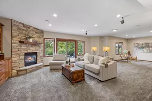 6815 Ruby Ln, Chanhassen, MN 55317 - Photo 25