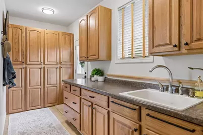 6815 Ruby Lane, Chanhassen, MN 55317 - Photo 15
