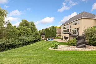 6815 Ruby Ln, Chanhassen, MN 55317 - Photo 35