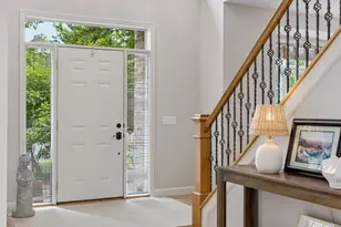 6815 Ruby Ln, Chanhassen, MN 55317 - Photo 3
