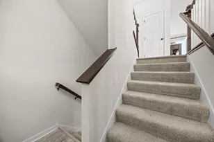 2230 Gateway Curv, North Saint Paul, MN 55109 - Photo 9