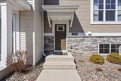 2230 Gateway Curve, North Saint Paul, MN 55109 - Photo 7