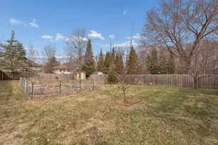6616 Harlan Dr, Eden Prairie, MN 55346 - Photo 25
