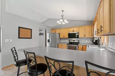 4910 Manor Brook Drive NW, Rochester, MN 55901 - Photo 7