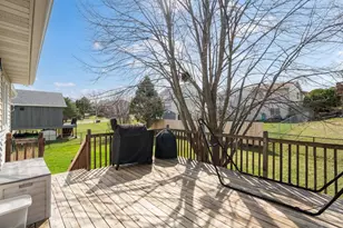 4910 Manor Brook Dr NW, Rochester, MN 55901 - Photo 9