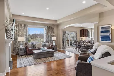 1372 Pleasant Lake Drive, Woodbury, MN 55129 - Photo 5