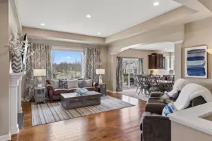 1372 Pleasant Lake Dr, Woodbury, MN 55129 - Photo 5