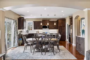 1372 Pleasant Lake Dr, Woodbury, MN 55129 - Photo 7