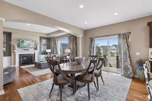 1372 Pleasant Lake Dr, Woodbury, MN 55129 - Photo 17