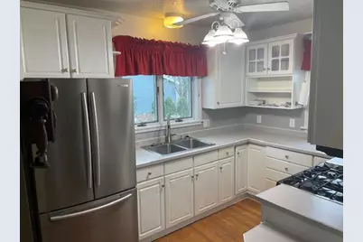 309 5th Street SW, Austin, MN 55912 - Photo 5