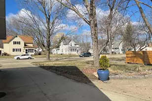 309 5th St SW, Austin, MN 55912 - Photo 33