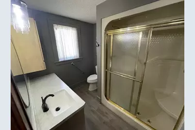 309 5th Street SW, Austin, MN 55912 - Photo 9