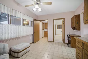 1604 N Cedar Ave, Owatonna, MN 55060 - Photo 5