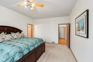 7307 Bush Lake Dr, Bloomington, MN 55438 - Photo 27