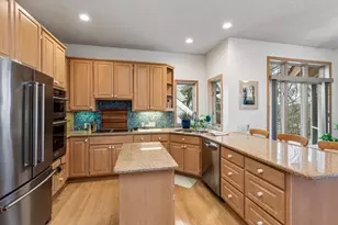 7307 Bush Lake Dr, Bloomington, MN 55438 - Photo 23