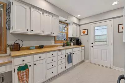 9091 W Staring Lane, Eden Prairie, MN 55347 - Photo 9