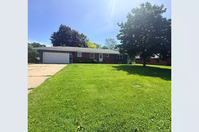 301 S Market Street, Belle Plaine, MN 56011 - Photo 1