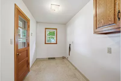 301 S Market Street, Belle Plaine, MN 56011 - Photo 13