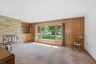301 S Market Street, Belle Plaine, MN 56011 - Photo 3