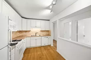 4860 Park Commons Dr, Saint Louis Park, MN 55416 - Photo 9