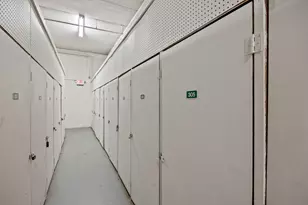 4860 Park Commons Dr, Saint Louis Park, MN 55416 - Photo 39