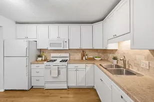 4860 Park Commons Dr, Saint Louis Park, MN 55416 - Photo 3