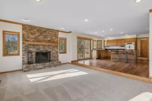 13425 35th Pl N, Plymouth, MN 55441 - Photo 11