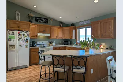 303 Paul Hanson Drive, Clarks Grove, MN 56016 - Photo 5