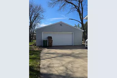 1617 Crystal Drive, Albert Lea, MN 56007 - Photo 3