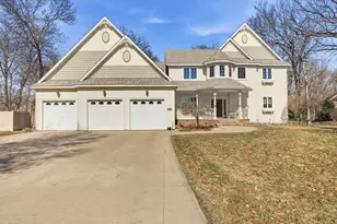 725 Starlight Dr, Sartell, MN 56377 - Photo 1