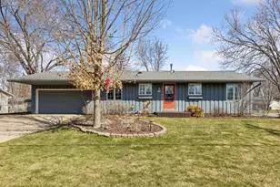 2500 Interlachen Dr, Stillwater, MN 55082 - Photo 1