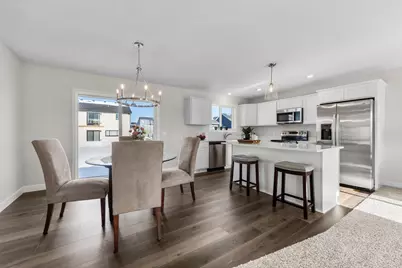 2009 Goldenray Drive, Faribault, MN 55021 - Photo 7