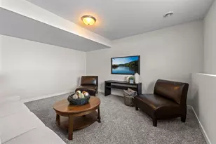 2009 Goldenray Dr, Faribault, MN 55021 - Photo 41