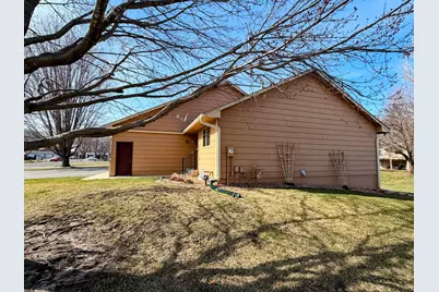 1700 Humphrey Court, Northfield, MN 55057 - Photo 3