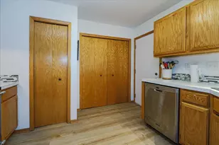 1845 Donegal Dr, Woodbury, MN 55125 - Photo 13