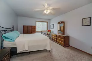 1845 Donegal Dr, Woodbury, MN 55125 - Photo 19