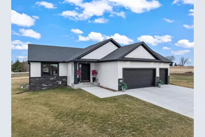 1608 Sugar Avenue, Pine Island, MN 55963 - Photo 3