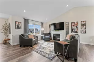 1608 Sugar Ave, Pine Island, MN 55963 - Photo 7