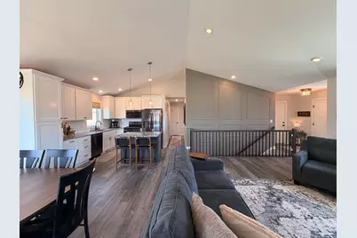 1608 Sugar Avenue, Pine Island, MN 55963 - Photo 7