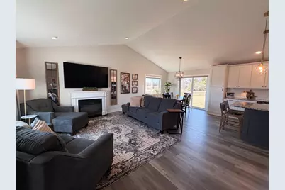 1608 Sugar Avenue, Pine Island, MN 55963 - Photo 3