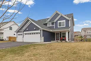 20037 Hamlet Ln, Lakeville, MN 55044 - Photo 3