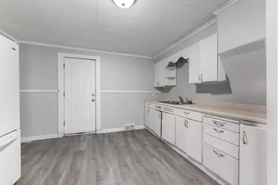 680 Lawson Avenue E, Saint Paul, MN 55106 - Photo 21