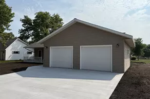 122 2nd St E, Tracy, MN 56175 - Photo 7