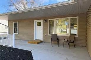 122 2nd St E, Tracy, MN 56175 - Photo 3